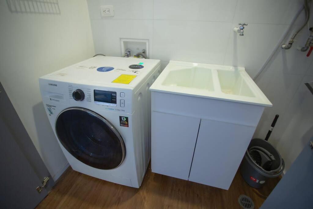 Acogedor Loft En Centro Internacional De Bogota Apartment Екстериор снимка